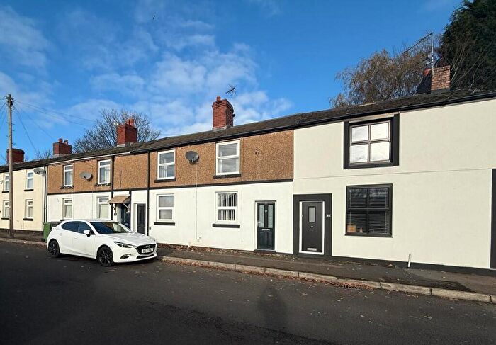 2 Bedroom Terraced House For Sale In Clarence Street, Hyde, SK14