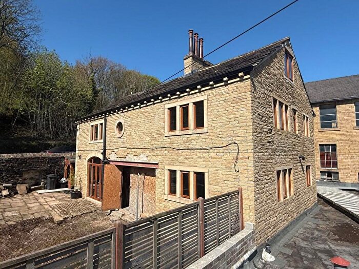 4 Bedroom Semi-Detached House For Sale In Ellen Holme, Luddendenfoot, Halifax, HX2