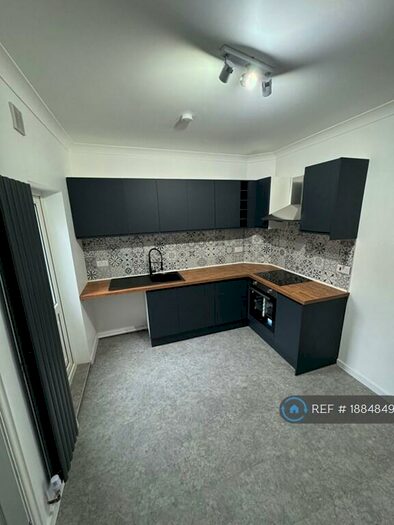 3 Bedroom Terraced House To Rent In Blacker Road, Burnsley, S75