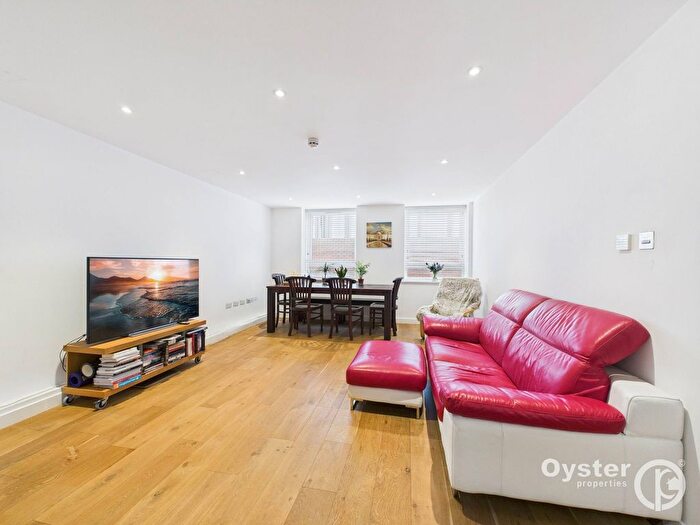 2 Bedroom Flat For Sale In Buckingham Parade, The Broadway, Stanmore, HA7