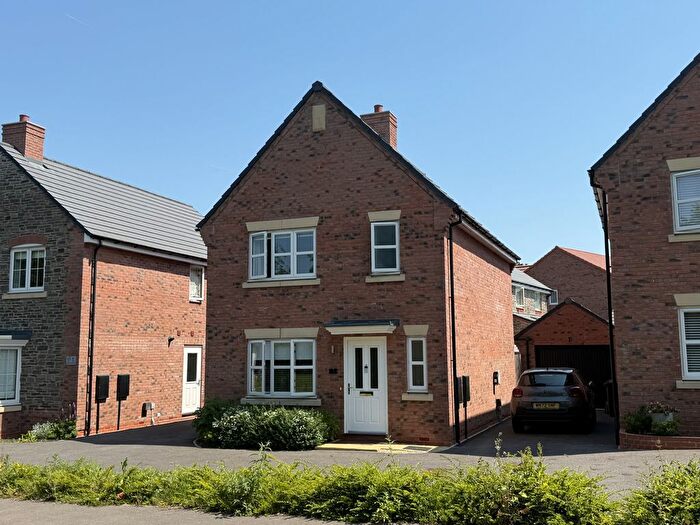 3 Bedroom Detached House For Sale In Cleve Wood, Thornbury, BS35