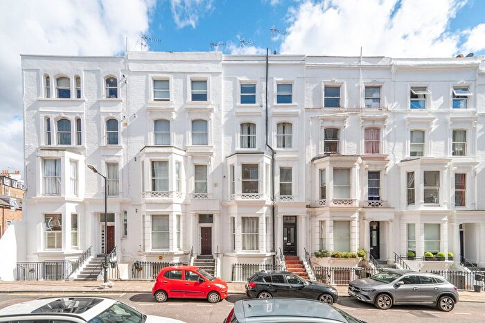 Studio For Sale In Hatherley Grove, Notting Hill, London, W2