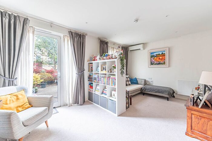 5 Bedroom Terraced House For Sale In Ruskin Parade, Stanmore, Edgware, HA8