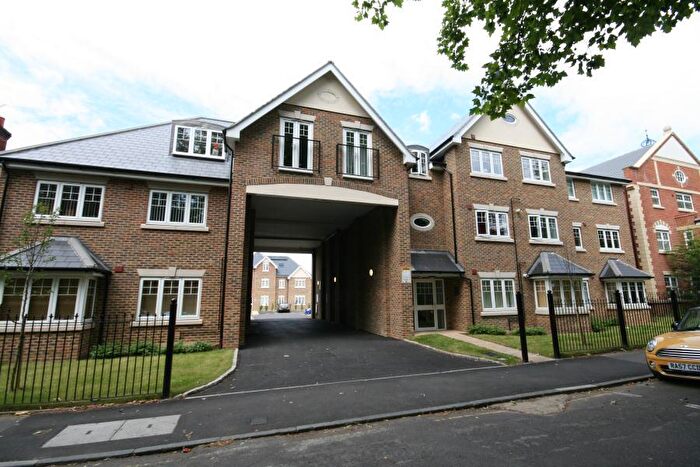 1 Bedroom Apartment To Rent In Woking, Surrey, GU21