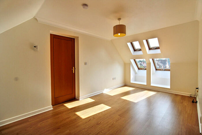 1 Bedroom Apartment For Sale In Aragon House, Yeovil Road, Farnborough, GU14