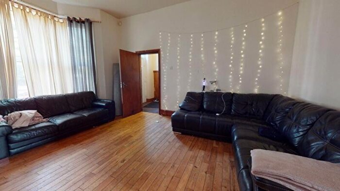 9 Bedroom Property To Rent In Kensington Terrace, Hyde Park, Leeds, LS6