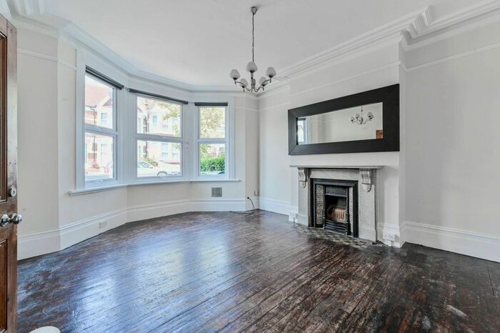 5 Bedroom Terraced House To Rent In Lyndhurst Drive, Leyton, London, E10