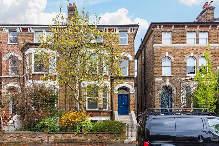 2 Bedroom Flat For Sale In Bromfelde Road, Clapham, SW4