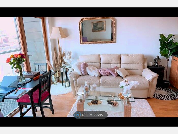 1 Bedroom Flat To Rent In La Salle Chadwick Street Clarence Dock, Leeds, West Yorkshire, LS10