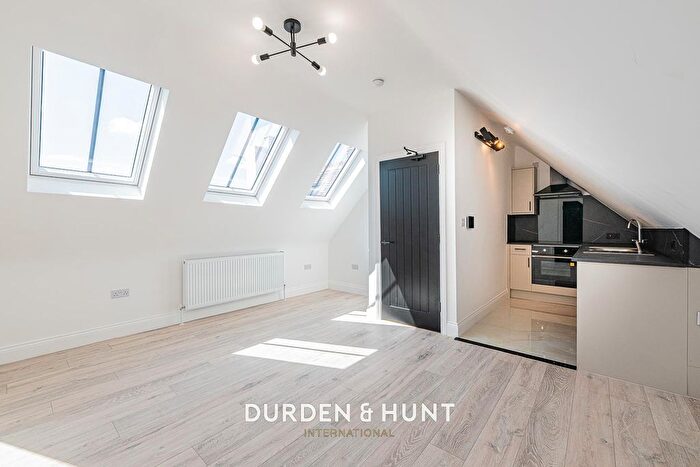 1 Bedroom Studio To Rent In High Street, Ongar, CM5