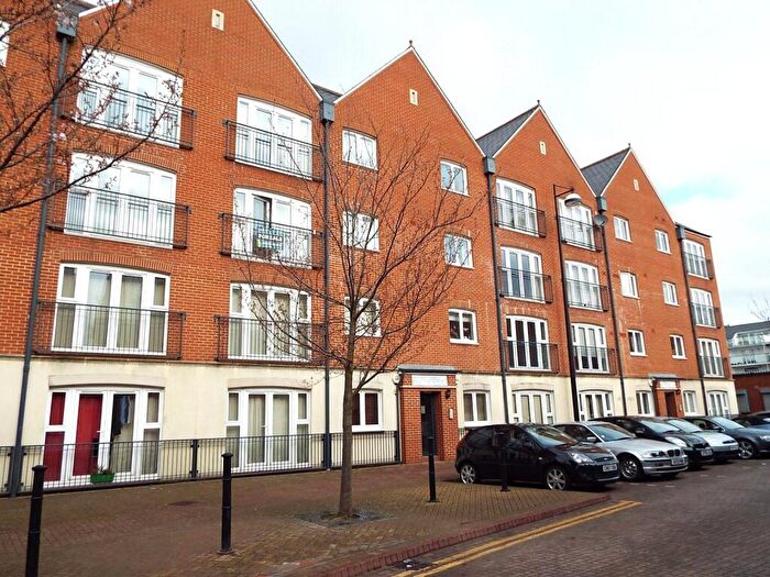 2 Bedroom Flat For Sale In Harrowby Street, Cardiff, CF10