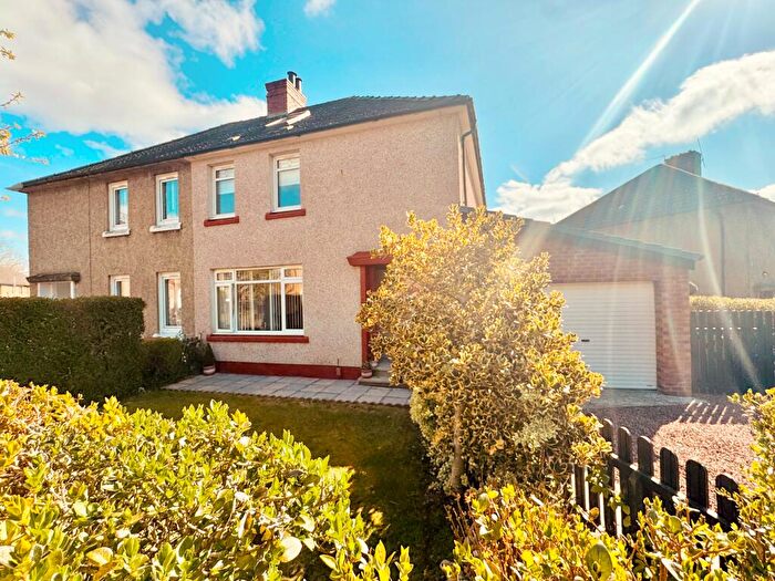 3 Bedroom Semi-Detached House For Sale In Burnhouse Crescent, Hamilton, ML3