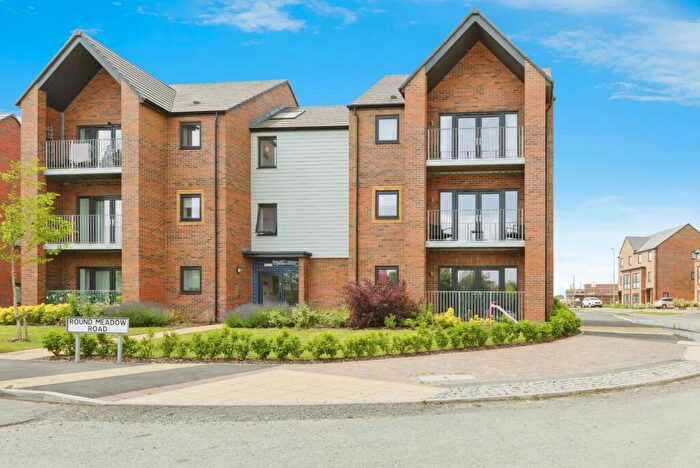 2 Bedroom Flat For Sale In Round Meadow Road, Leicester, Leicestershire, LE4