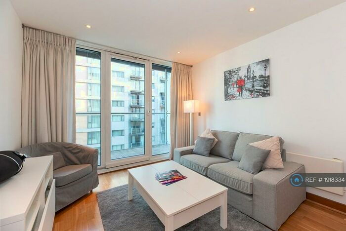 1 Bedroom Flat To Rent In Lanson Building Chelsea Bridge Wharf, London, SW11