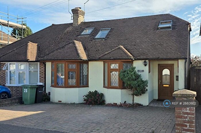 4 Bedroom Bungalow To Rent In Royston Road, Bearsted, ME15