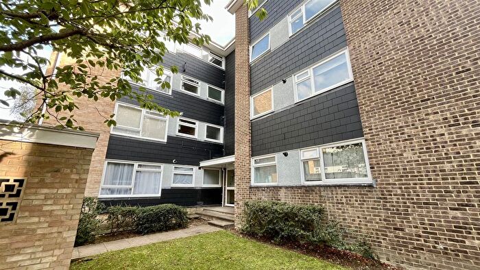 Studio To Rent In Sutton Grove, Sutton, SM1