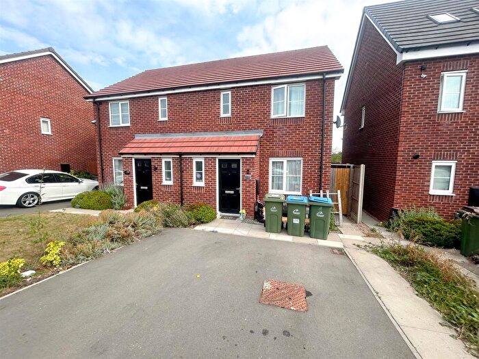 3 Bedroom Semi-Detached House For Sale In Willow Way, Coventry, CV3