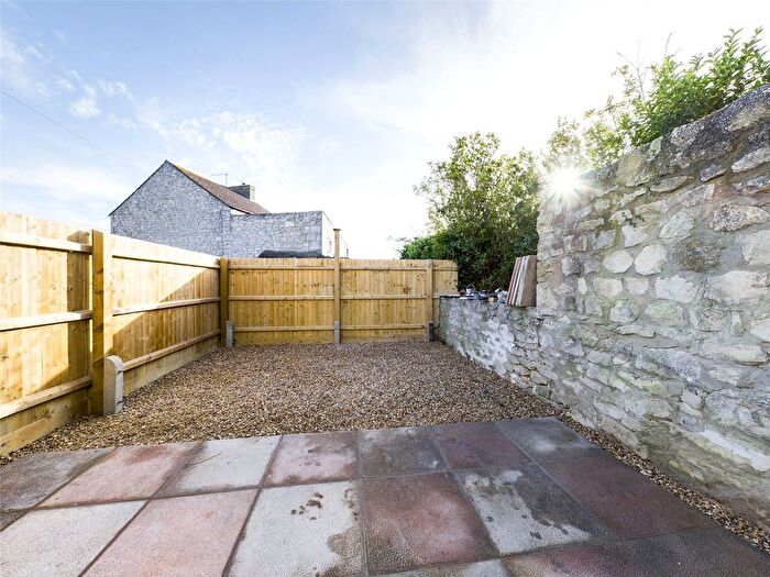 2 Bedroom Cottage To Rent In Grove Road, Portland, DT5