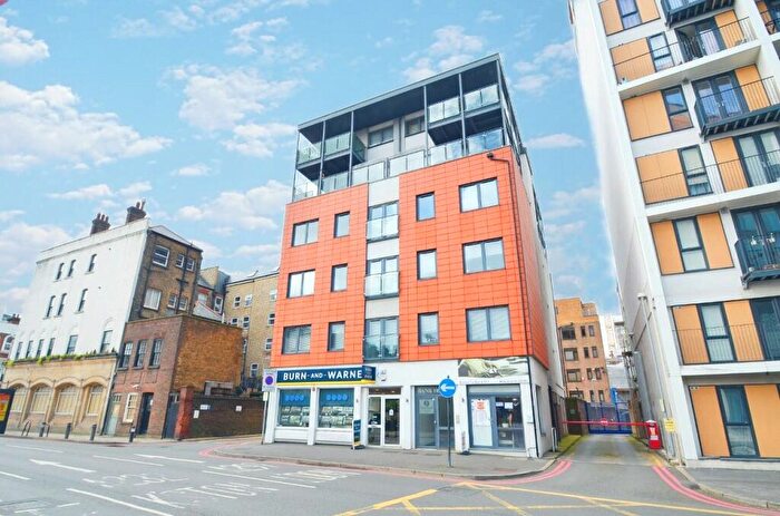 2 Bedroom Penthouse To Rent In Sutton Court Road, Sutton, Surrey, SM1