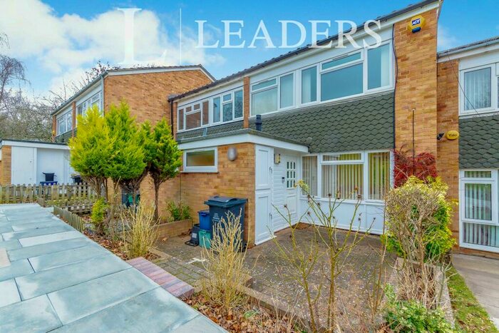 3 Bedroom End Of Terrace House To Rent In Bardolph Avenue, CR0