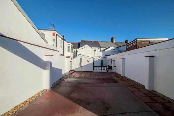 2 Bedroom Terraced House To Rent In Merthyr Road, Whitchurch, CF14