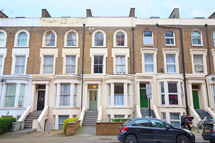 2 Bedroom Flat To Rent In Coleridge Road, London, N4