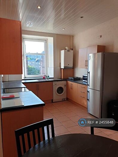 4 Bedroom Flat To Rent In West Princes Street, Glasgow, G4