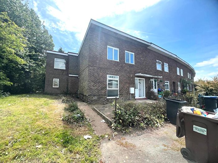 6 Bedroom Detached House To Rent In Honeysuckle Gardens, Hatfield, AL10