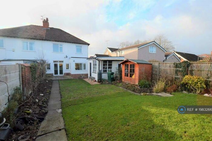 3 Bedroom Semi-Detached House To Rent In Chester, Chester, CH2