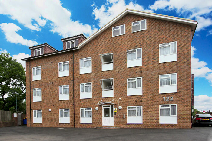 1 Bedroom Ground Flat To Rent In Bunns Lane, Mill HIll, London, NW7