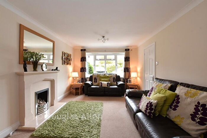 4 Bedroom Detached House For Sale In Wakes Colne, Wickford, Essex, SS11