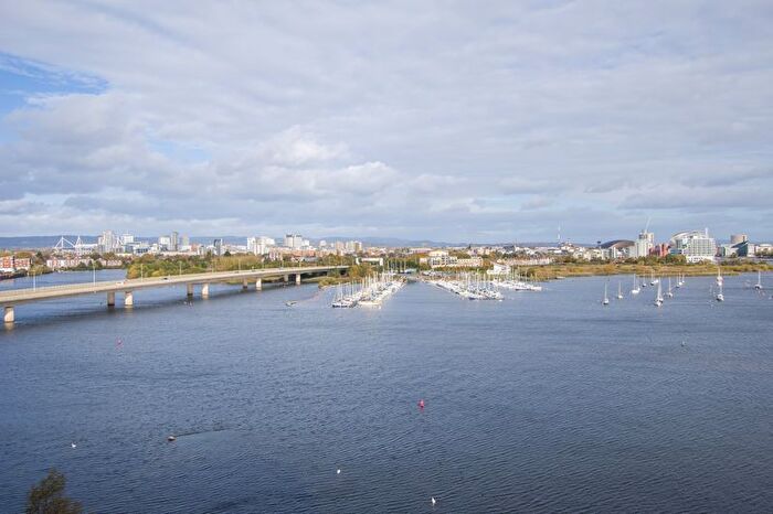 1 Bedroom Flat For Sale In Dovercourt House, Ferry Court, Cardiff, CF11