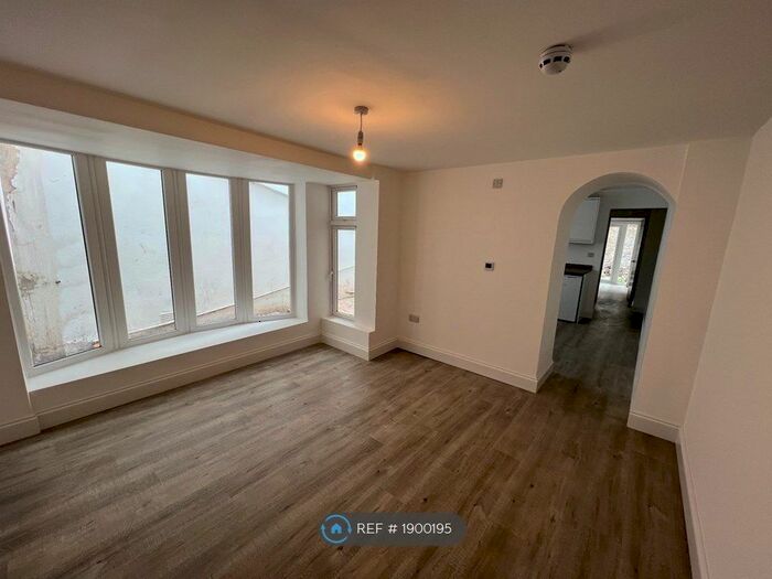 1 Bedroom Flat To Rent In Longton Grove Road, Weston-Super-Mare, BS23