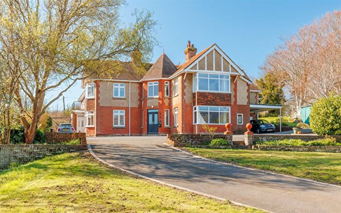 6 Bedroom Detached House For Sale In Watergate Road, Newport, Isle Of Wight, PO30