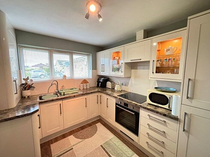2 Bedroom Semi-Detached Bungalow For Sale In Parc Pendre, Brecon, LD3