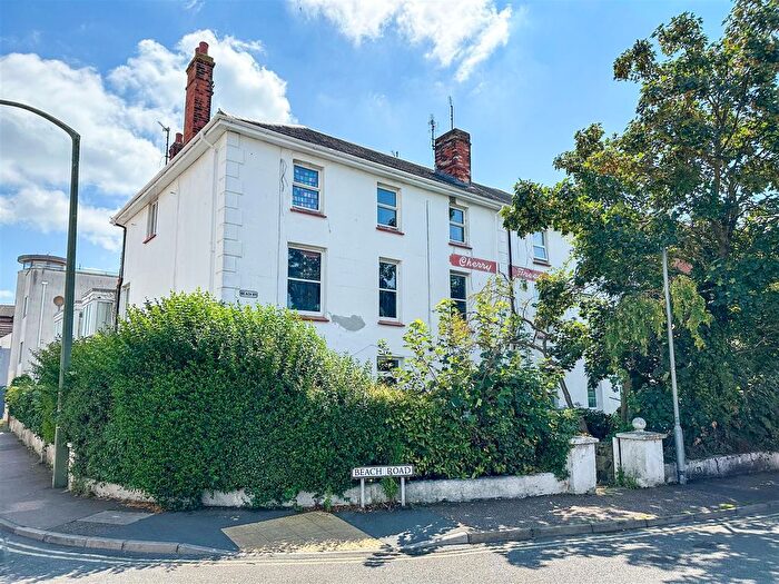 3 Bedroom Flat To Rent In Rosemary Crescent, Clacton-On-Sea, CO15