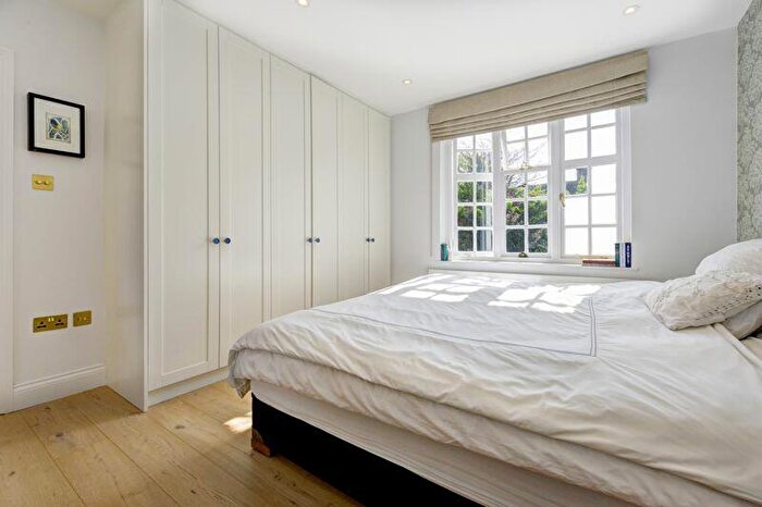 5 Bedroom Terraced House For Sale In Hampstead Way, Hampstead Garden Suburb, London, NW11