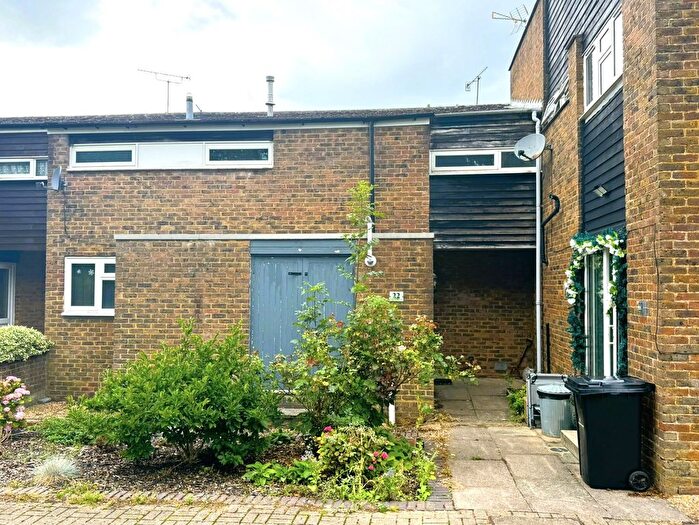 3 Bedroom Terraced House For Sale In Wainhouse Close, Edenbridge, TN8