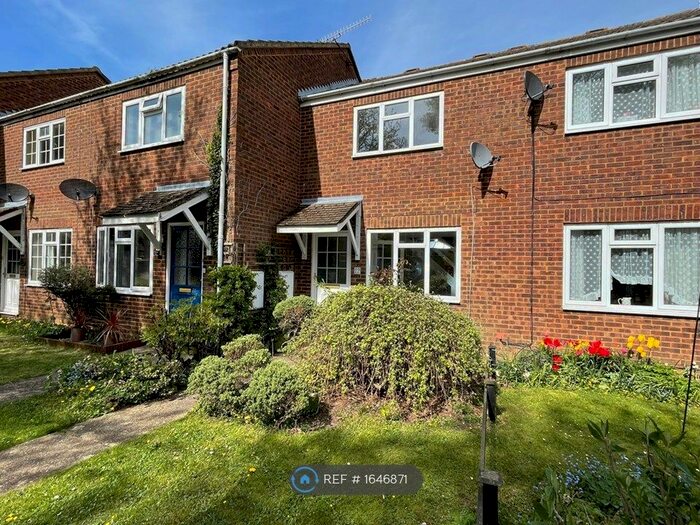 2 Bedroom Terraced House To Rent In Lower Church Street, Stokenchurch, High Wycombe, HP14