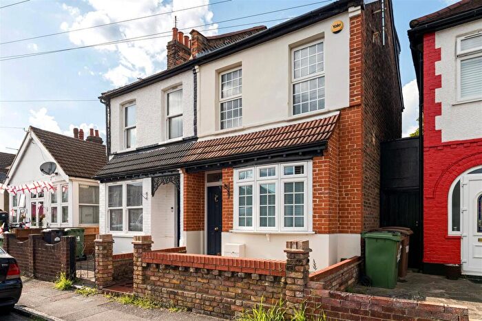 4 Bedroom Semi Detached House For Sale In Westward Road, Chingford, E4