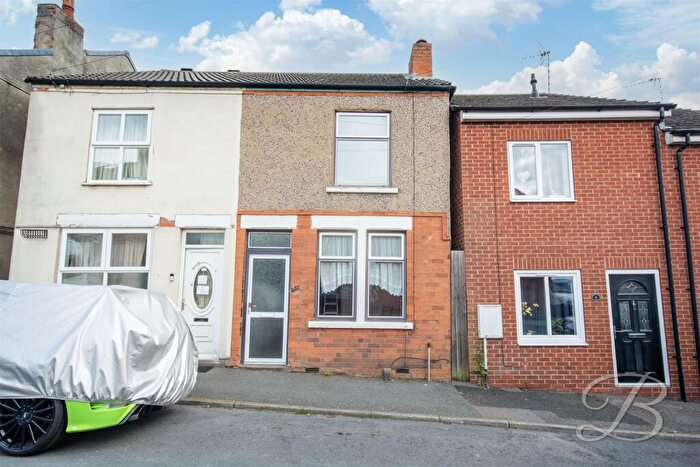 2 Bedroom End Of Terrace House For Sale In Jennison Street, Mansfield, NG19
