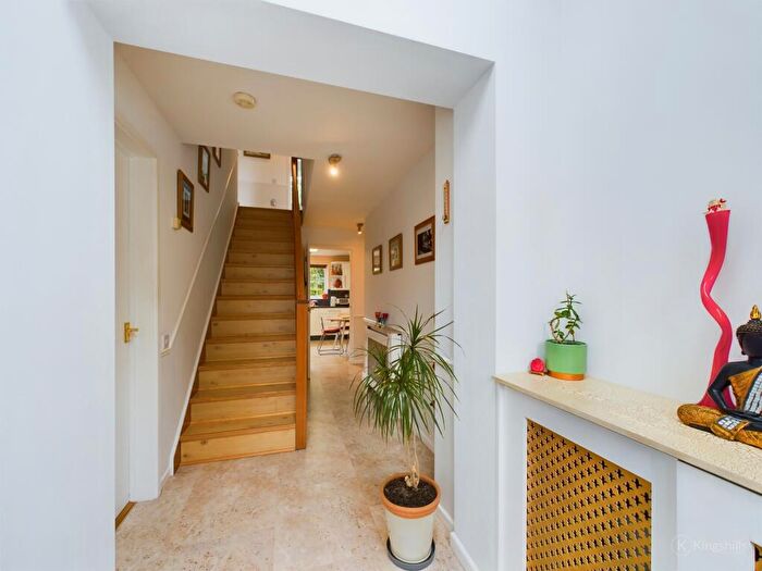 4 Bedroom Detached House For Sale In The Spinney, High Wycombe, HP11