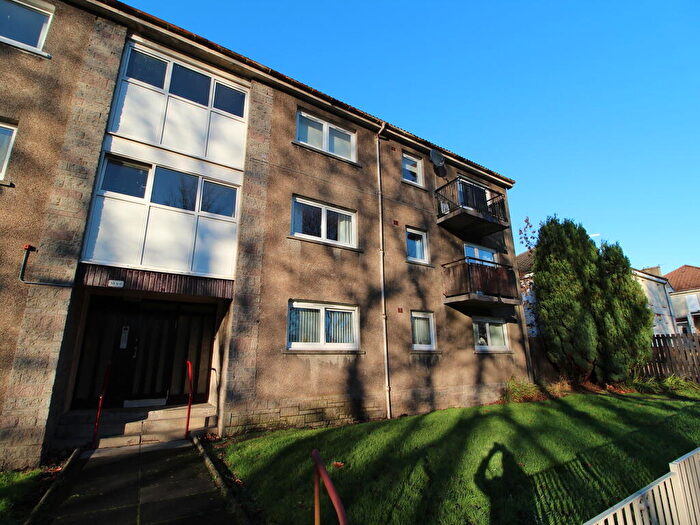 3 Bedroom Flat To Rent In Kirkness Street, Airdrie, North Lanarkshire, ML6