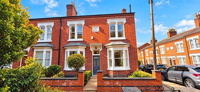 4 Bedroom Semi Detached House To Rent In Brookhouse Avenue, Leicester, LE2