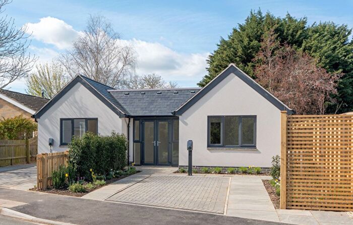 2 Bedroom Semi-Detached Bungalow For Sale In Hazel House, Kidlington, OX5