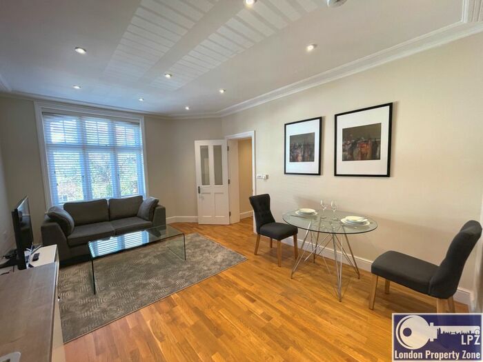 1 Bedroom Flat To Rent In Hamlet Garden, Ravenscourt Park, W6