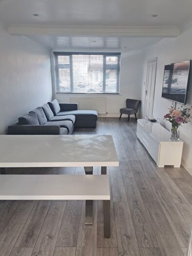 4 Bedroom Semi-Detached House To Rent In Holyrood Avenue, Harrow, HA2