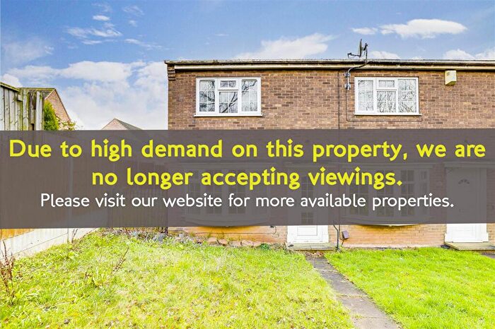 2 Bedroom Town House To Rent In Howbeck Road, Arnold, Nottinghamshire, NG5