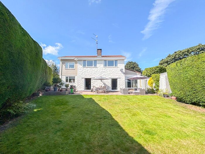 4 Bedroom Detached House For Sale In Newport Road, St. Mellons, CF3