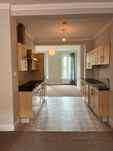 2 Bedroom Maisonette To Rent In Lower Clapton Road, London, E5